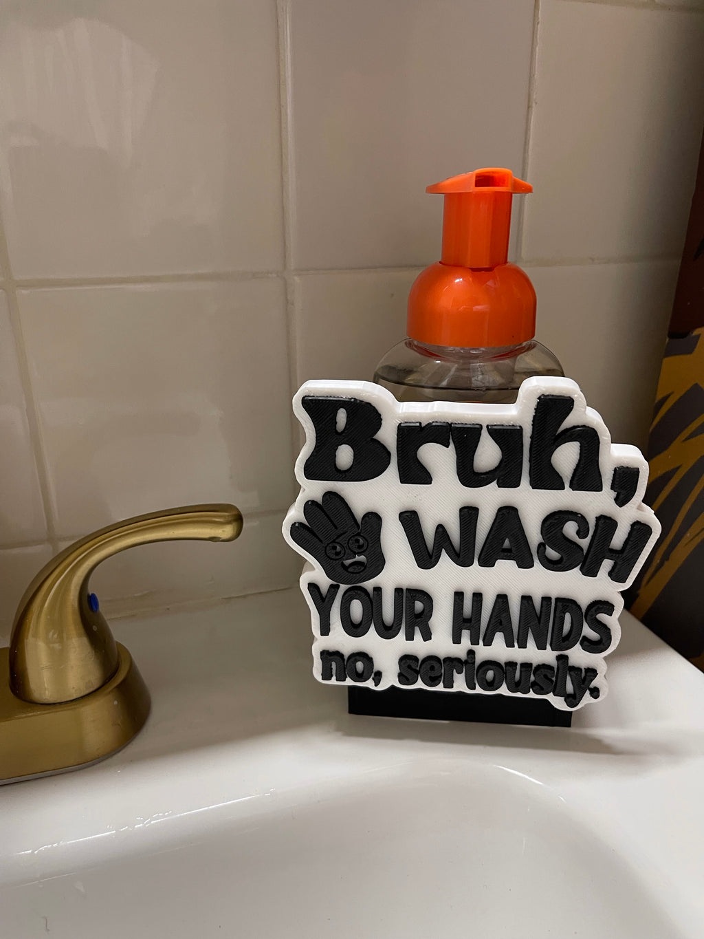 Foaming Soap Holder w/ Changeable Face Plate